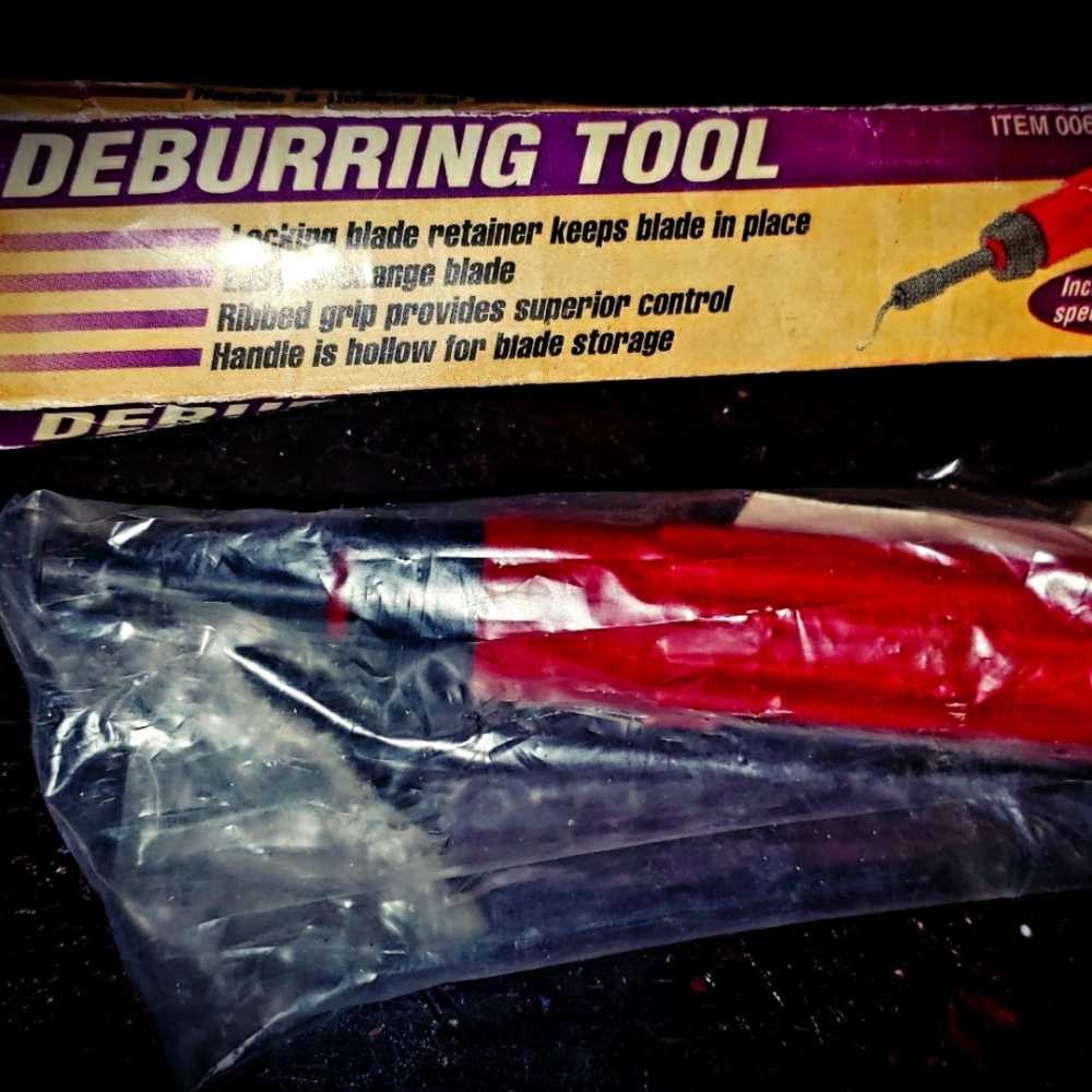 NEW Never Used Still in Packaging Deburring Tool